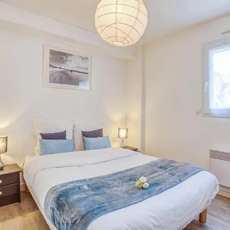 Apartment Le Parc Des Druides-3 By Interhome Carnac
